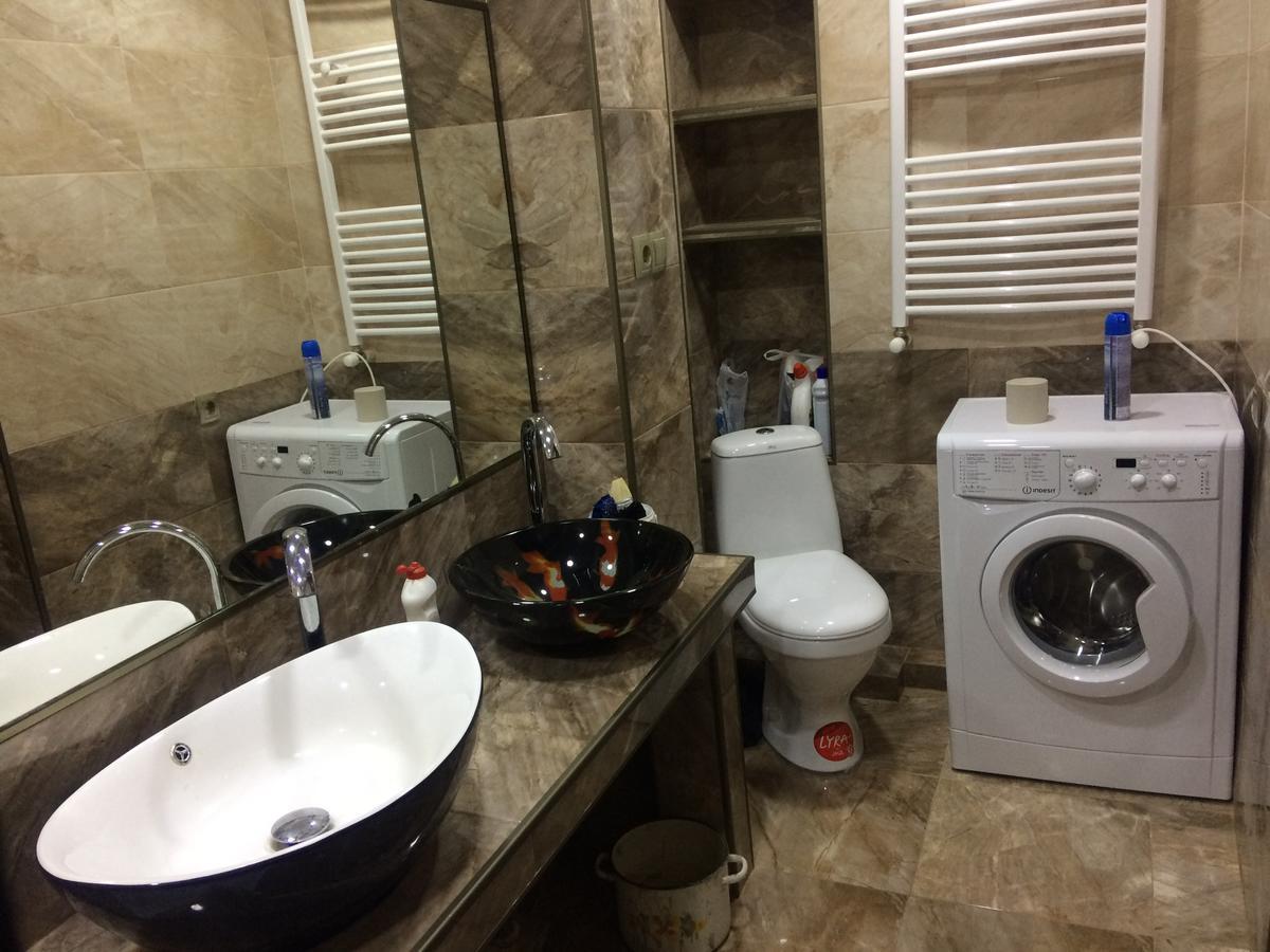 Vip Apartment At Gamrekeli Str 1 Tbilisi ภายนอก รูปภาพ